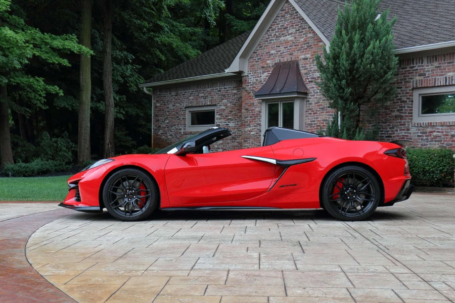 2023 Chevrolet Corvette C8 Z06 - Image 14 of 30