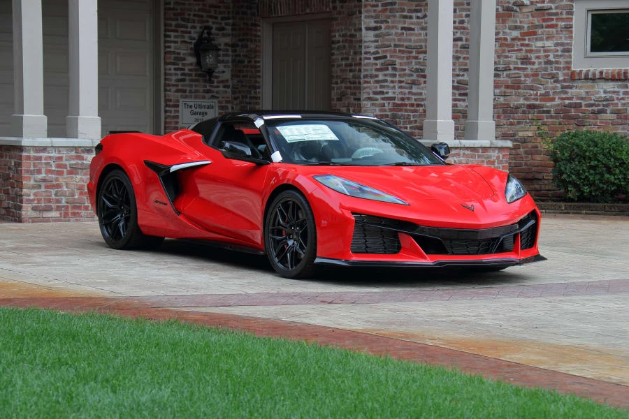 2023 Chevrolet Corvette C8 Z06 - Image 8 of 30
