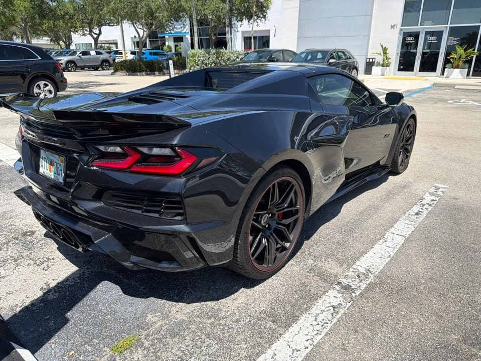 2023 Chevrolet Corvette C8 Z06 - Image 11 of 16