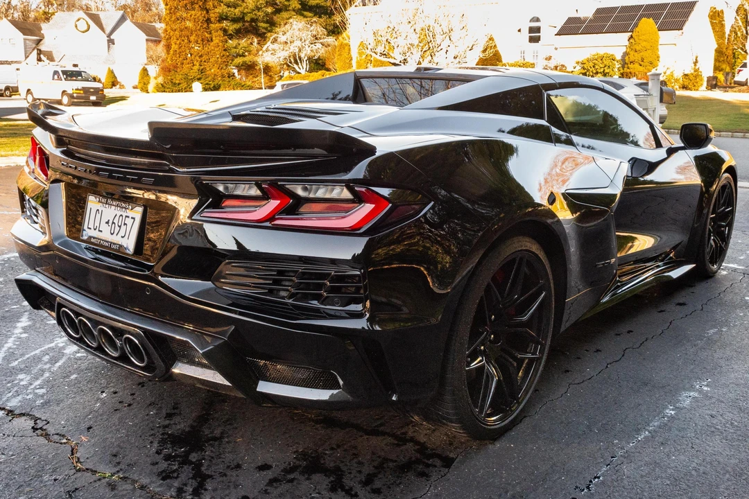2023 Chevrolet Corvette C8 Z06 - Image 4 of 31