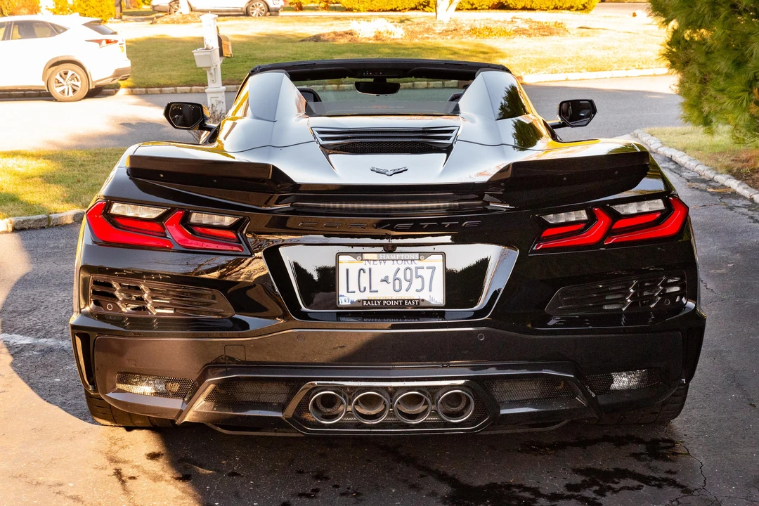 2023 Chevrolet Corvette C8 Z06 - Image 8 of 31