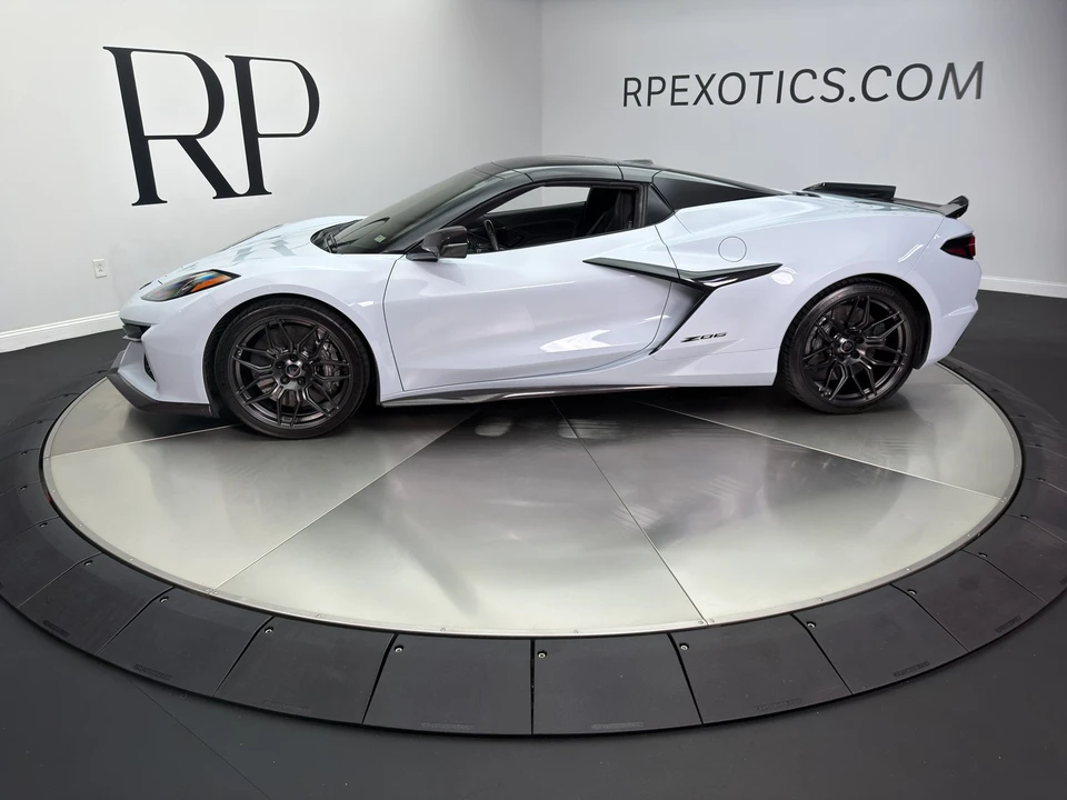 2023 Chevrolet Corvette C8 Z06 - Image 11 of 24