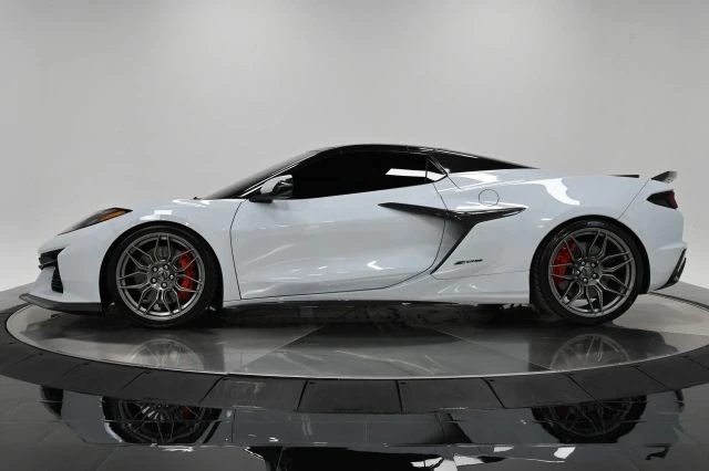 2023 Chevrolet Corvette C8 Z06 - Image 3 of 21