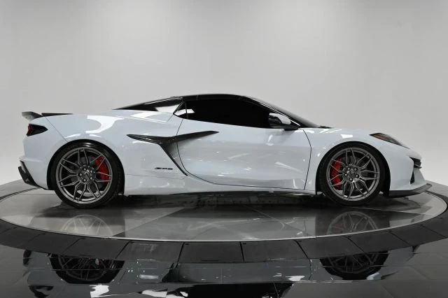 2023 Chevrolet Corvette C8 Z06 - Image 11 of 21