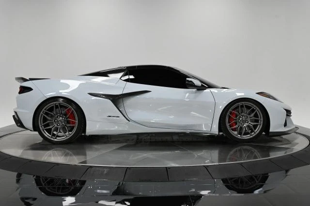 2023 Chevrolet Corvette C8 Z06 - Image 11 of 21