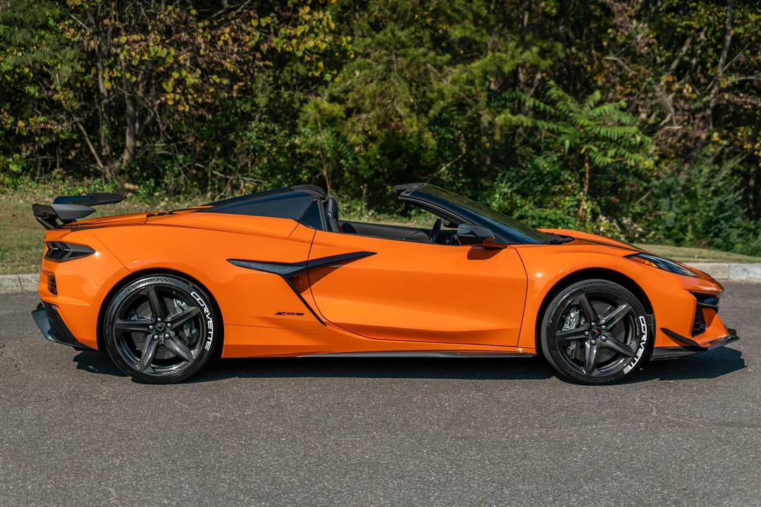 2023 Chevrolet Corvette C8 Z06 - Image 10 of 31
