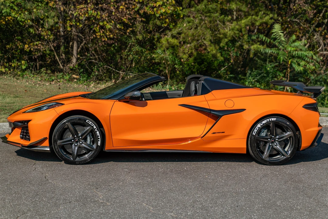 2023 Chevrolet Corvette C8 Z06 - Image 3 of 31