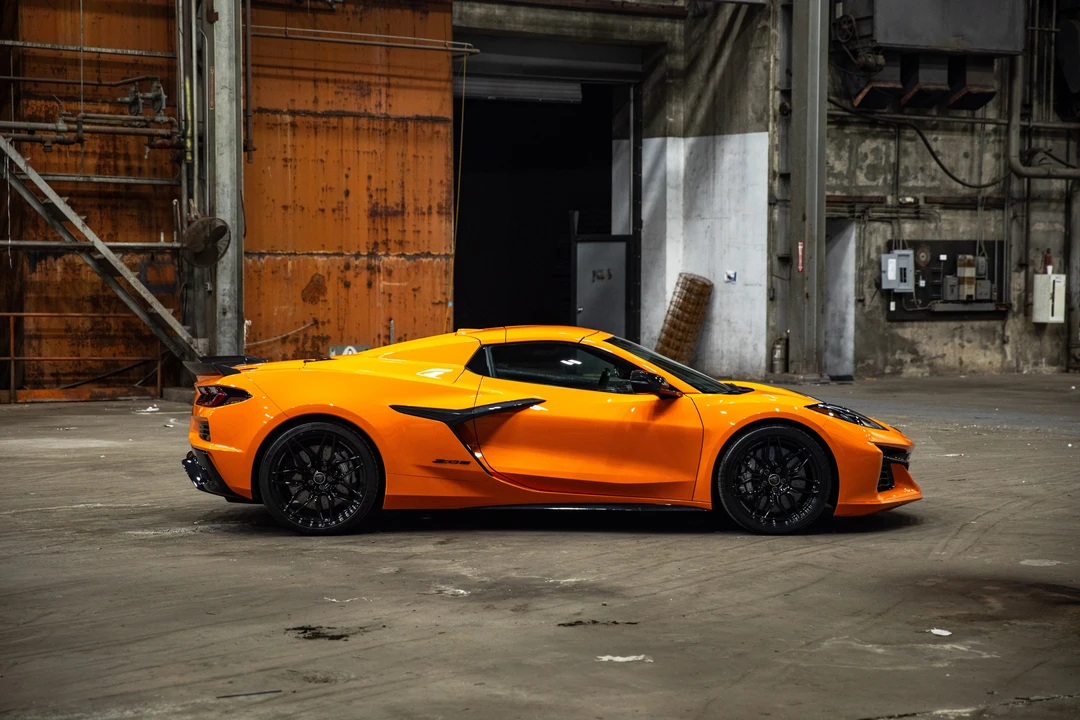 2023 Chevrolet Corvette C8 Z06 - Image 8 of 31