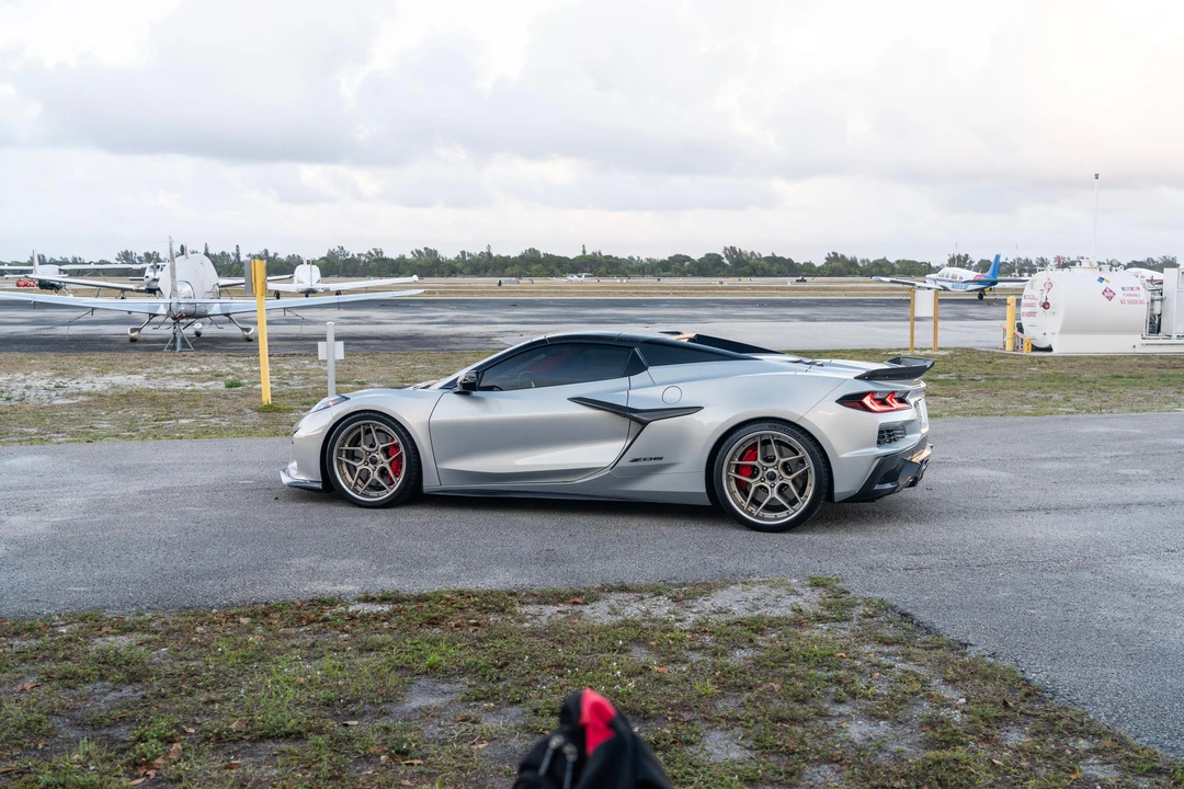 2023 Chevrolet Corvette C8 Z06 - Image 6 of 31