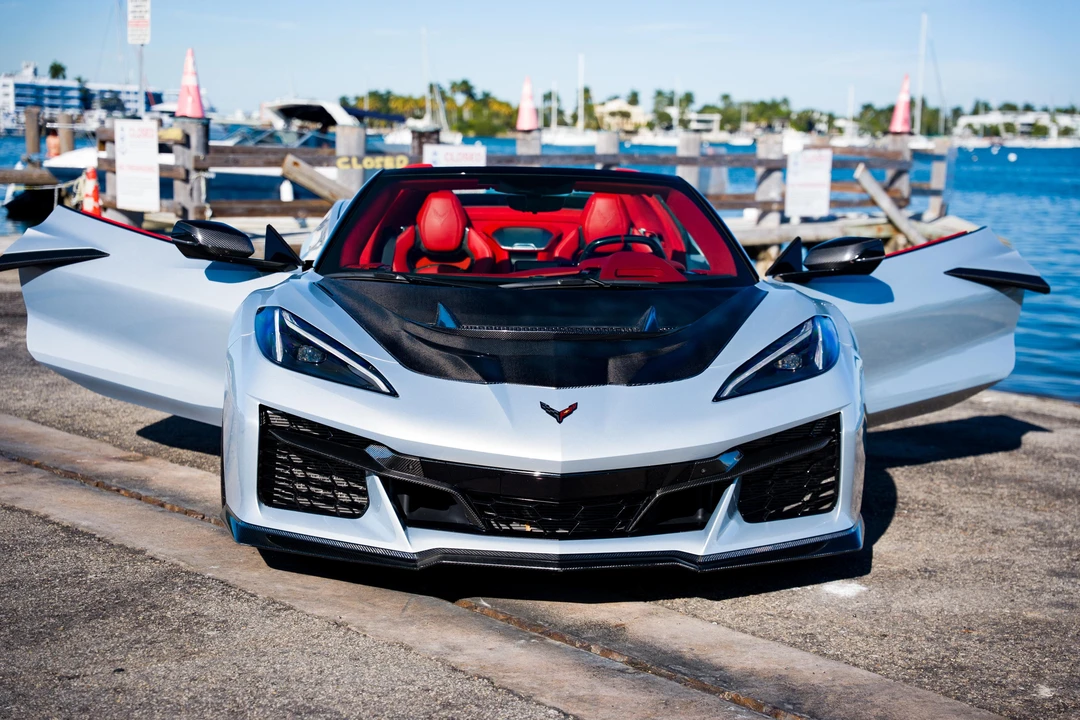 2023 Chevrolet Corvette C8 Z06 - Image 19 of 31