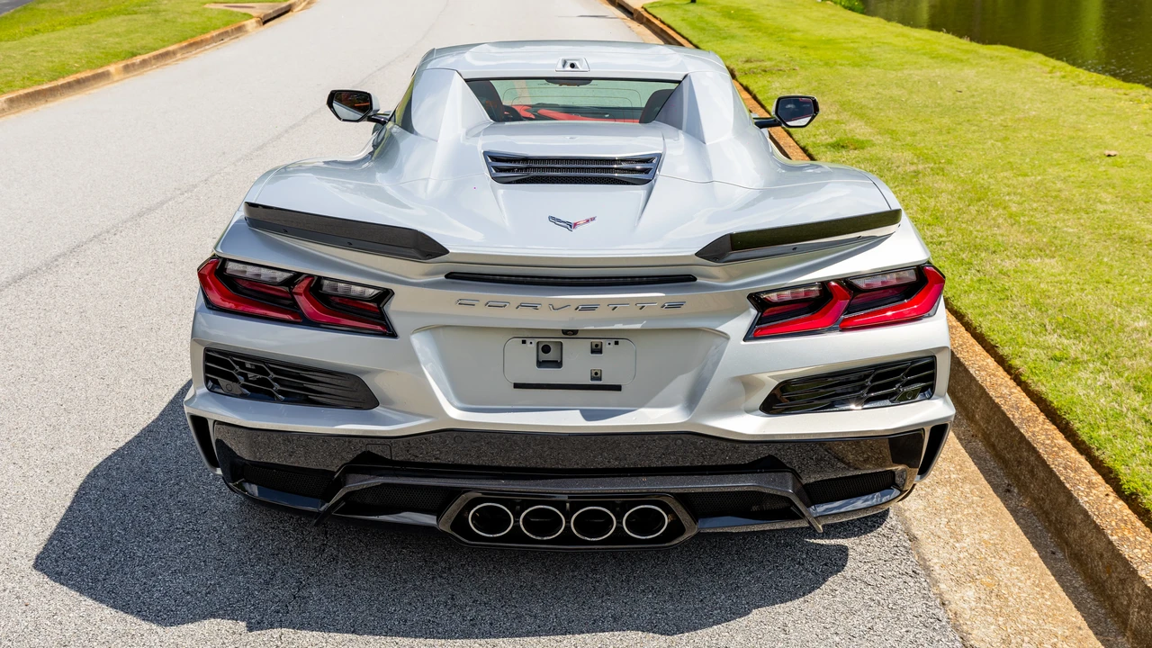 2023 Chevrolet Corvette C8 Z06 - Image 12 of 31