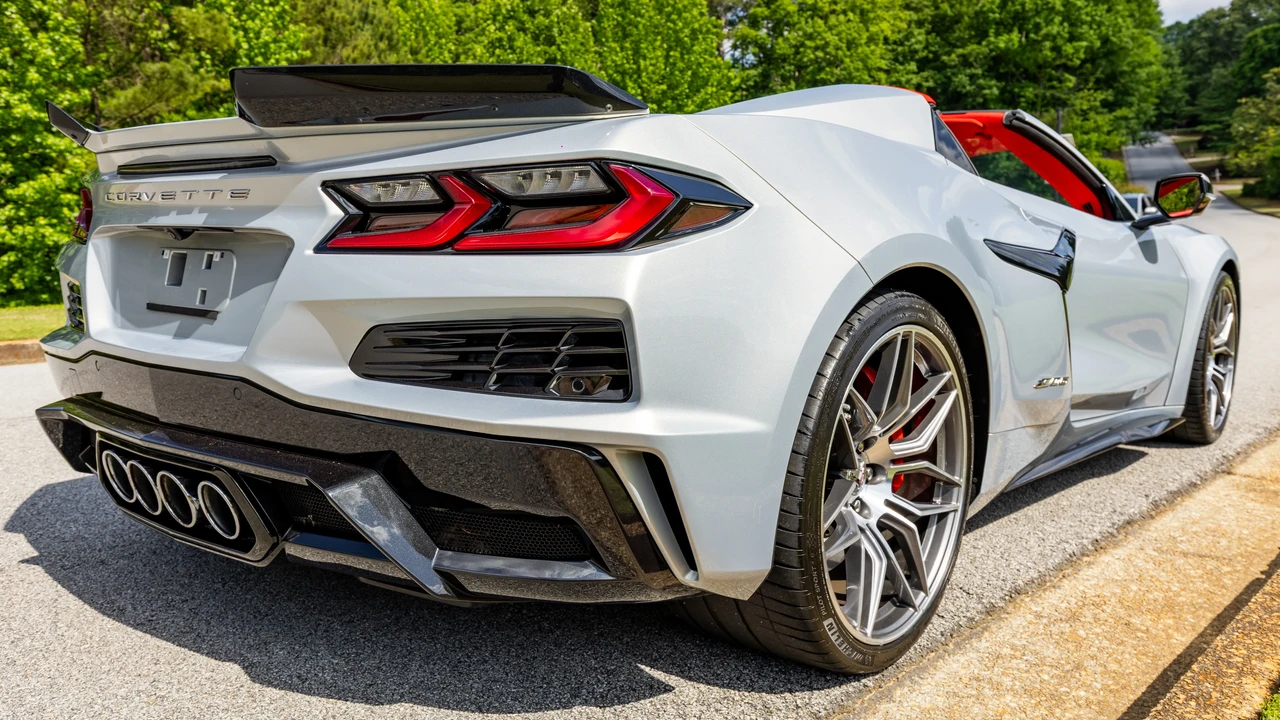 2023 Chevrolet Corvette C8 Z06 - Image 4 of 31