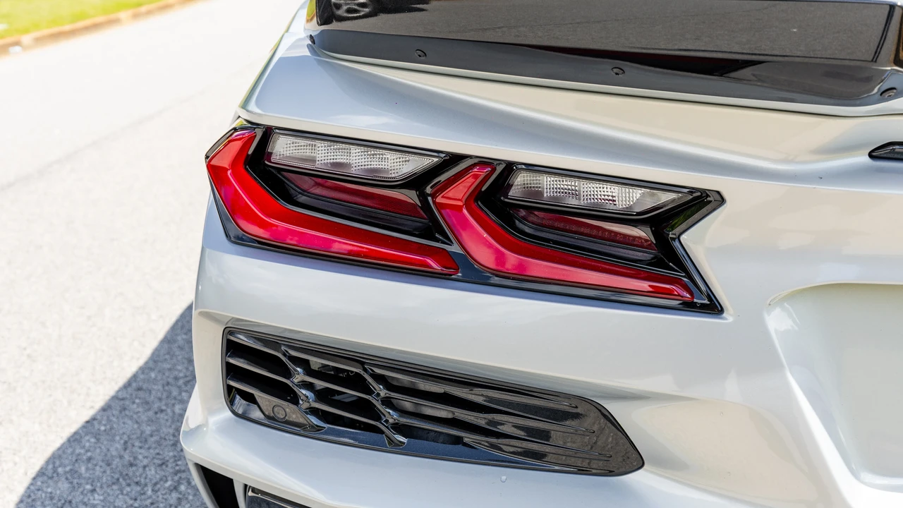 2023 Chevrolet Corvette C8 Z06 - Image 19 of 31