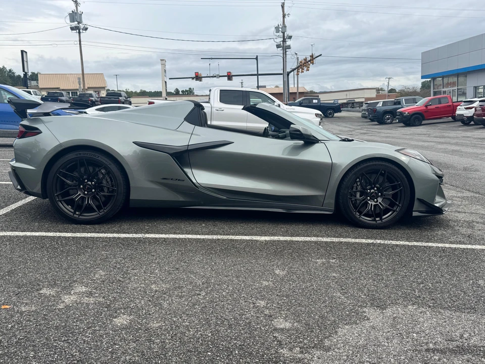 2023 Chevrolet Corvette C8 Z06 - Image 8 of 31