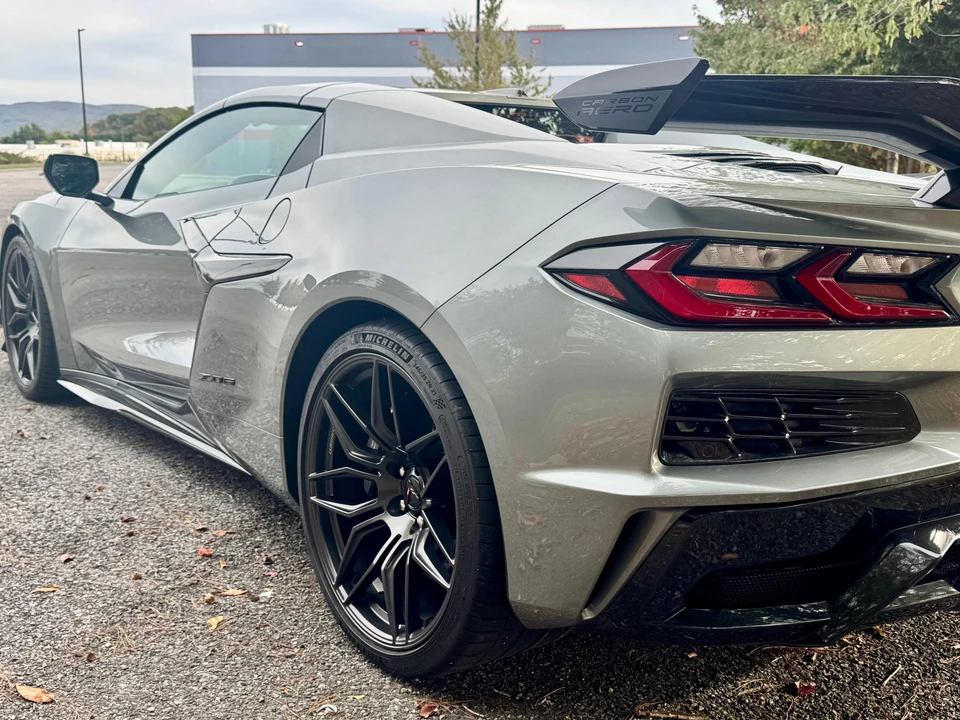 2023 Chevrolet Corvette C8 Z06 - Image 26 of 31