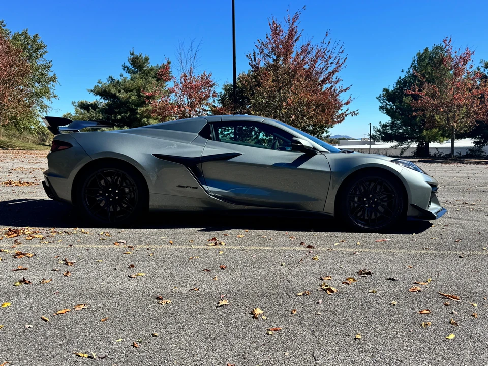 2023 Chevrolet Corvette C8 Z06 - Image 13 of 31