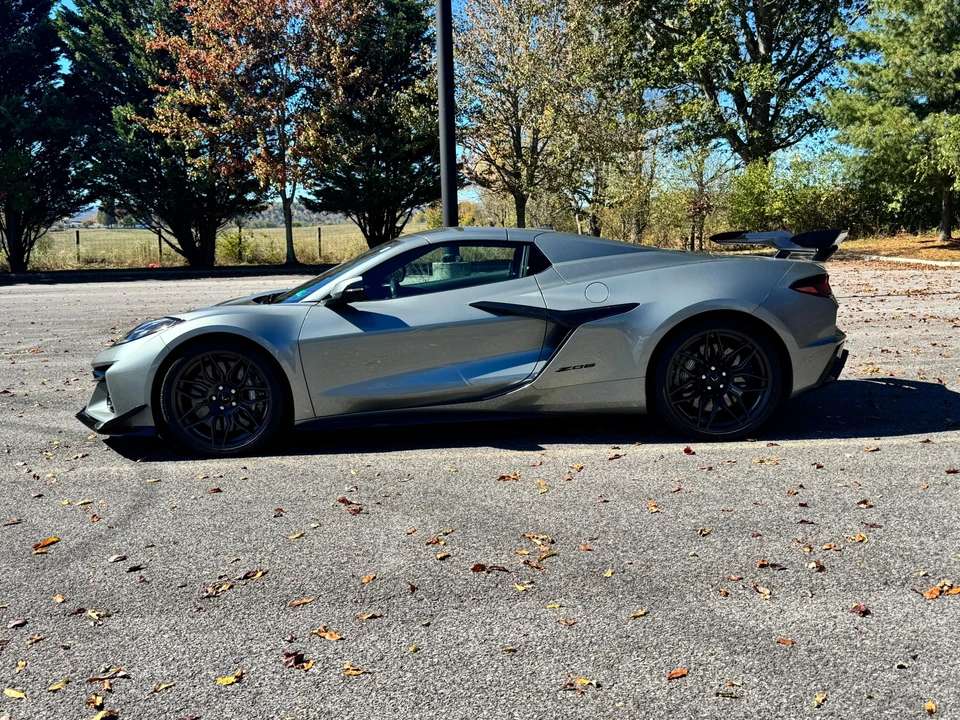 2023 Chevrolet Corvette C8 Z06 - Image 11 of 31