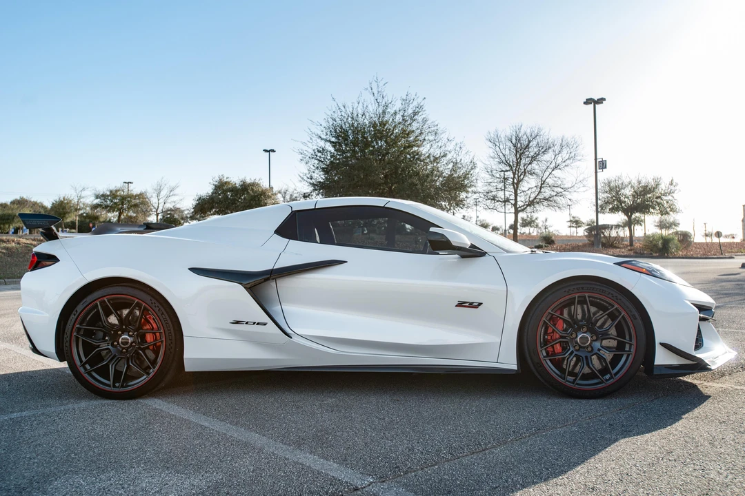 2023 Chevrolet Corvette C8 Z06 - Image 15 of 31