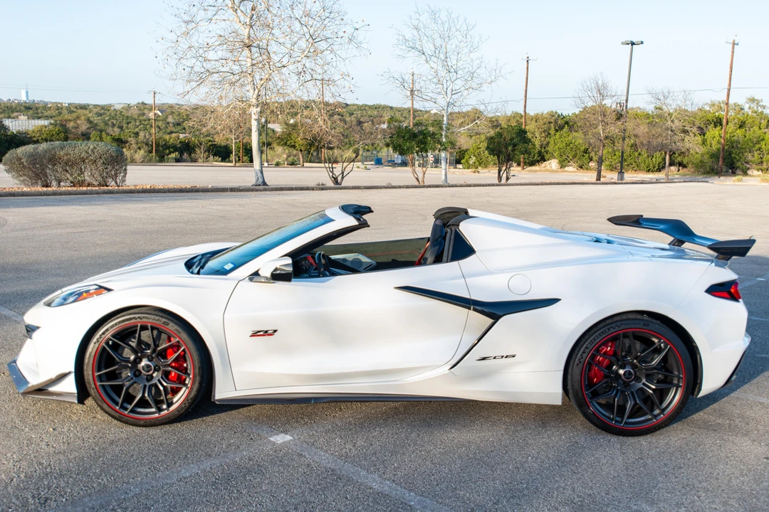 2023 Chevrolet Corvette C8 Z06 - Image 3 of 31