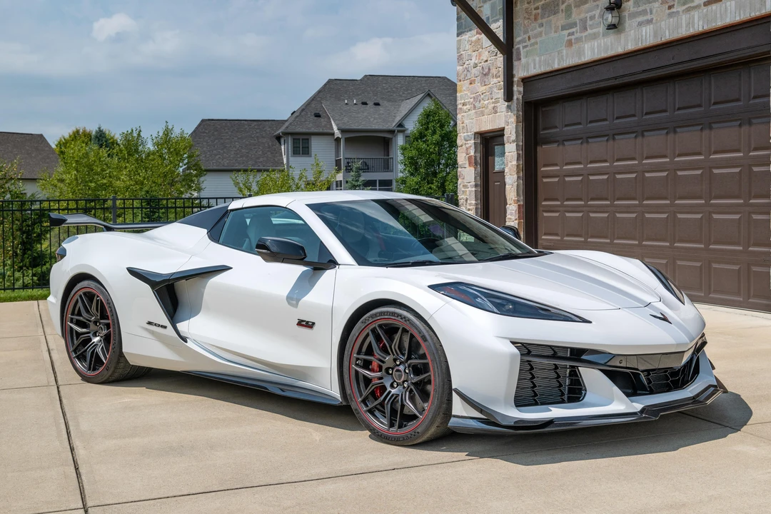 2023 Chevrolet Corvette C8 Z06 - Image 18 of 31