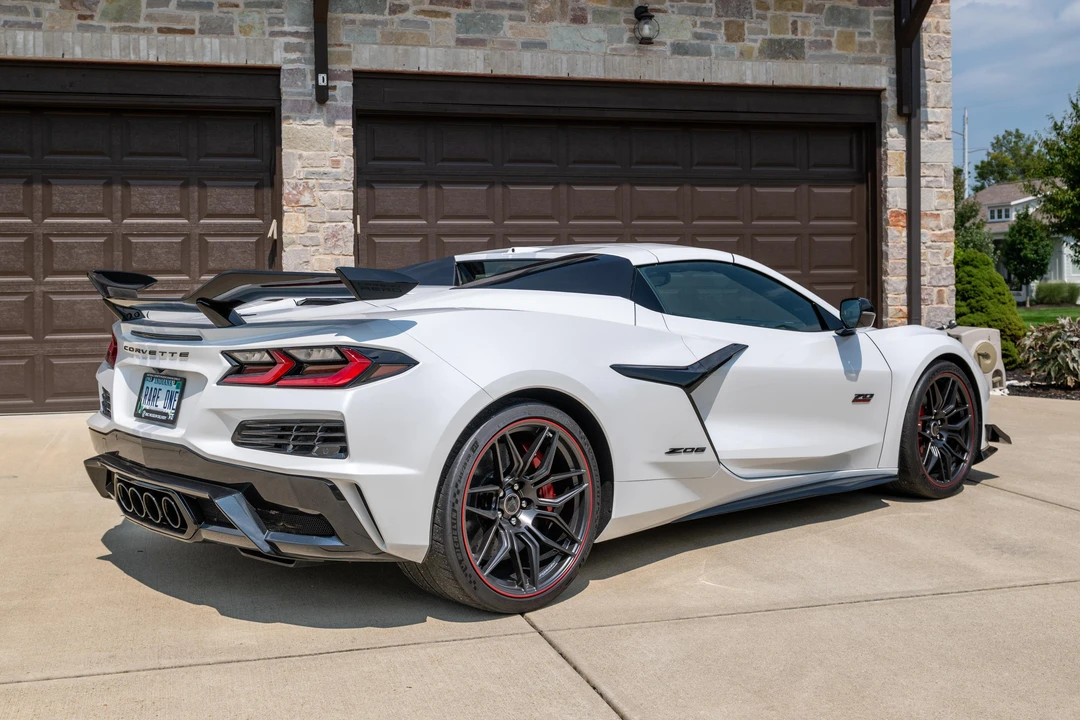 2023 Chevrolet Corvette C8 Z06 - Image 17 of 31