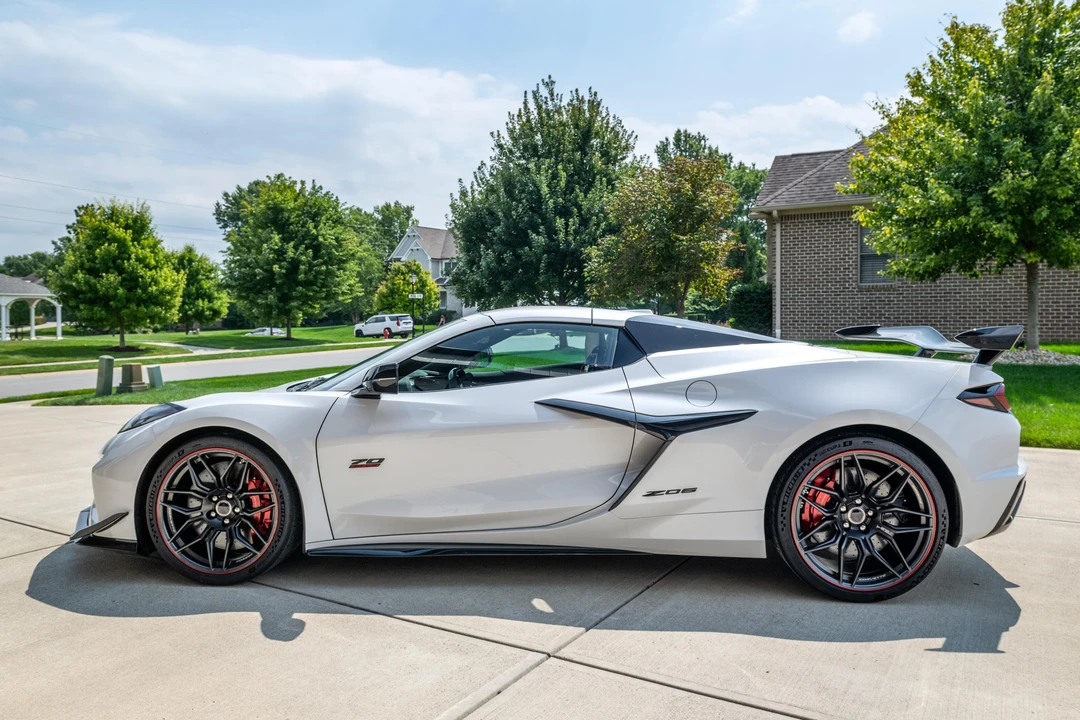 2023 Chevrolet Corvette C8 Z06 - Image 14 of 31