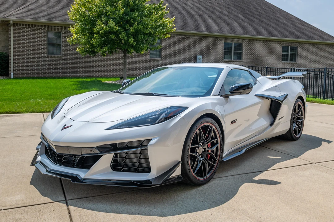 2023 Chevrolet Corvette C8 Z06 - Image 13 of 31