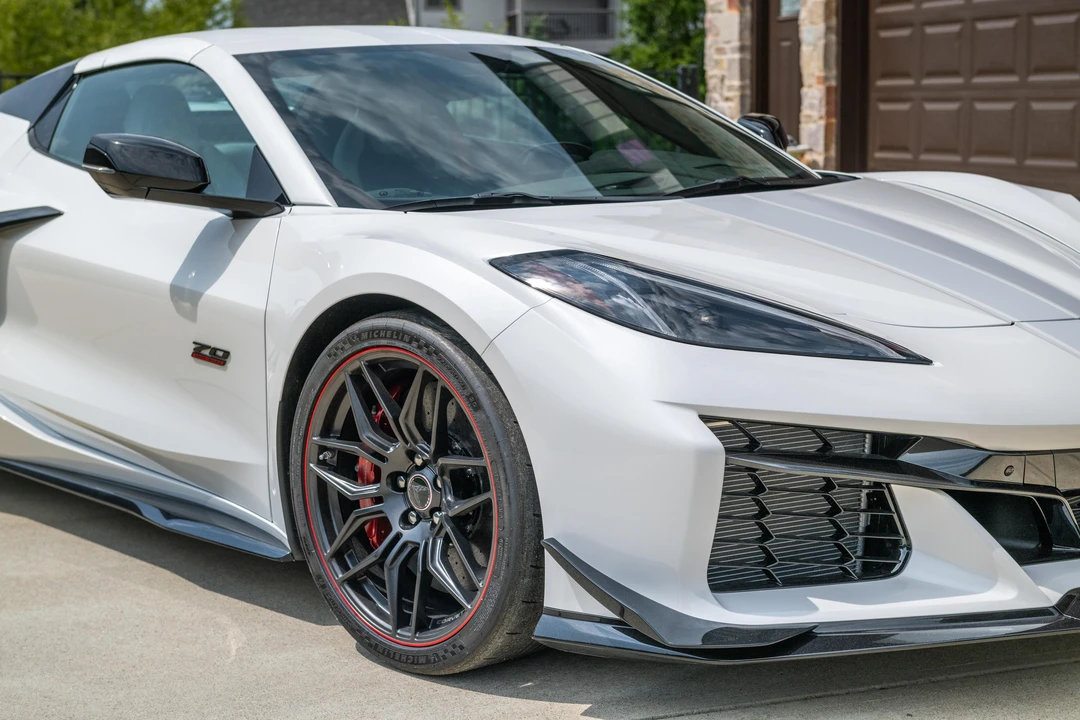 2023 Chevrolet Corvette C8 Z06 - Image 19 of 31