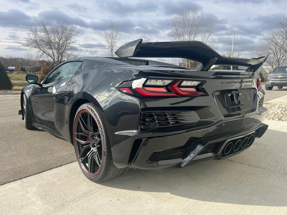 2023 Chevrolet Corvette C8 Z06 - Image 8 of 31