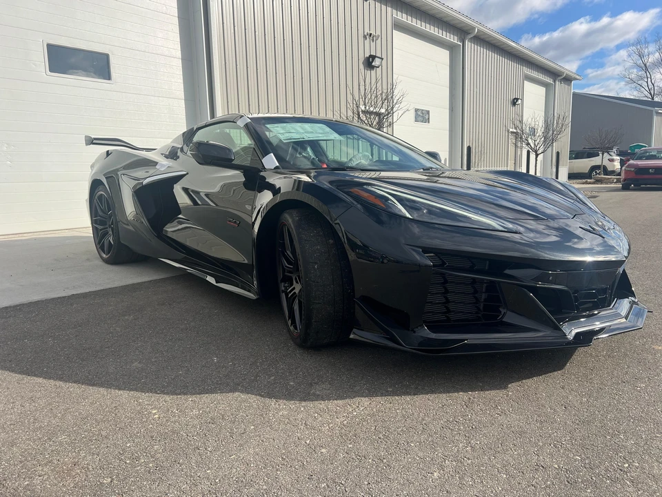 2023 Chevrolet Corvette C8 Z06 - Image 11 of 31