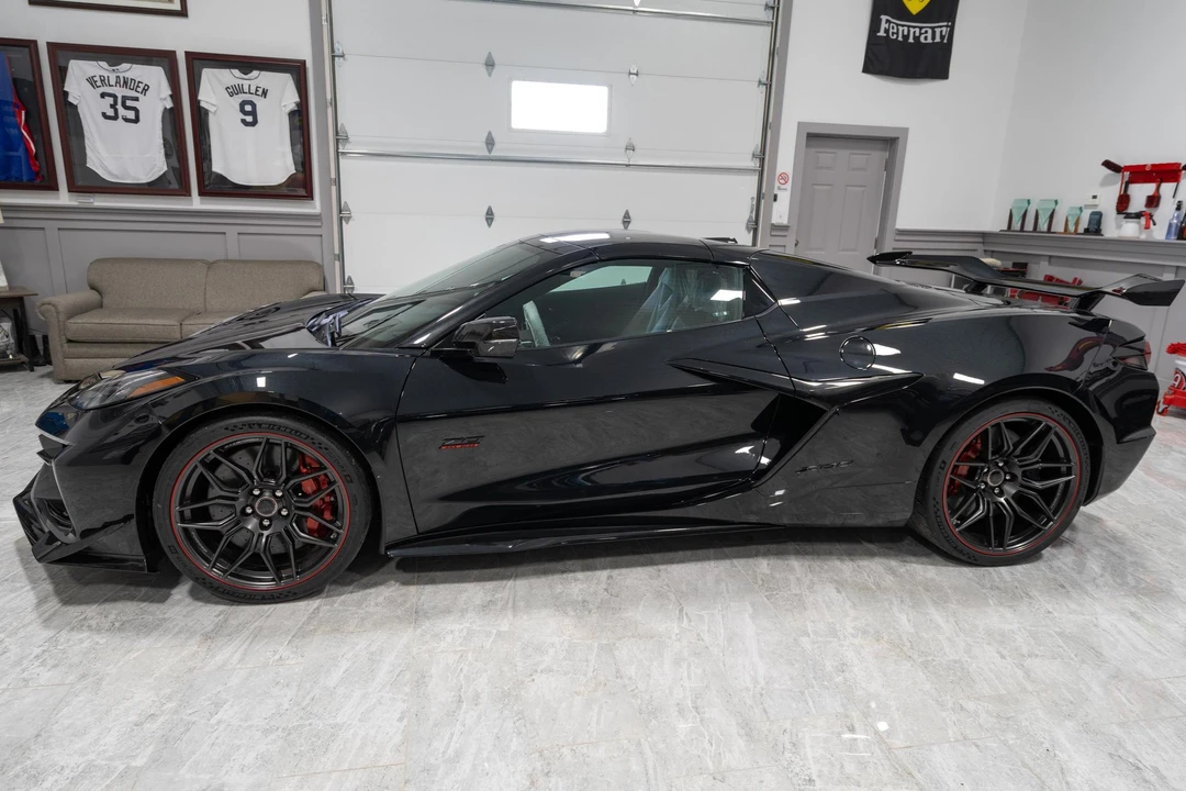 2023 Chevrolet Corvette C8 Z06 - Image 3 of 31