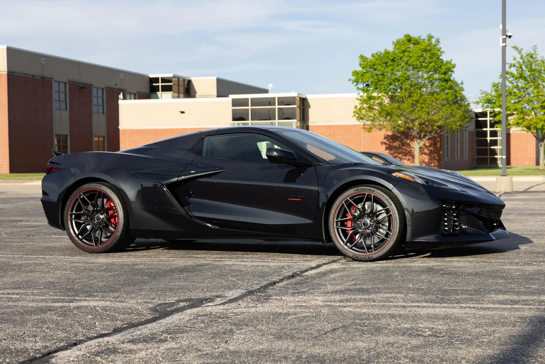2023 Chevrolet Corvette C8 Z06 - Image 22 of 31