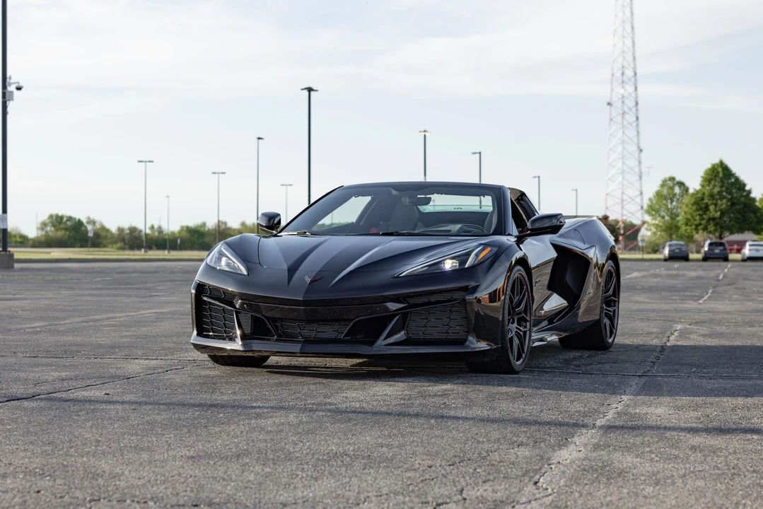 2023 Chevrolet Corvette C8 Z06 - Image 7 of 31