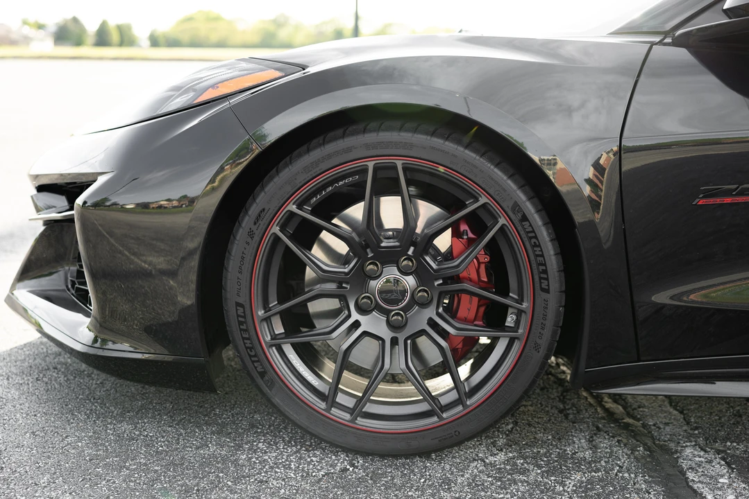 2023 Chevrolet Corvette C8 Z06 - Image 30 of 31