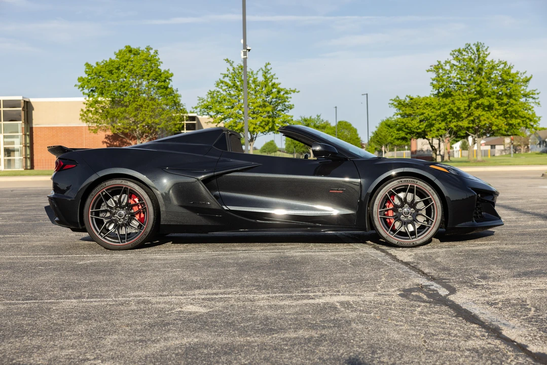 2023 Chevrolet Corvette C8 Z06 - Image 13 of 31