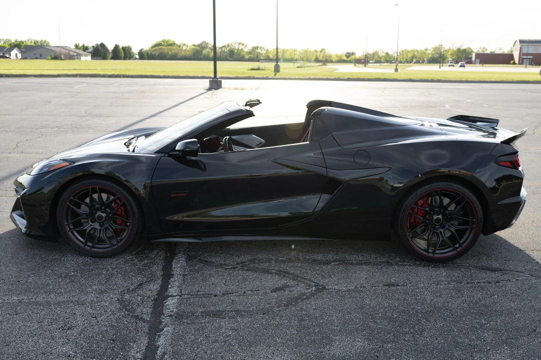 2023 Chevrolet Corvette C8 Z06 - Image 3 of 31