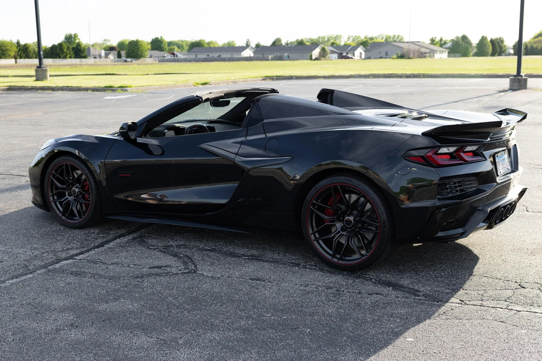 2023 Chevrolet Corvette C8 Z06 - Image 8 of 31