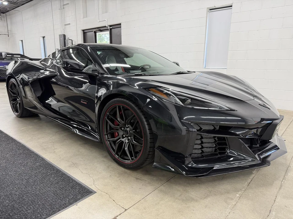 2023 Chevrolet Corvette C8 Z06 - Image 3 of 28