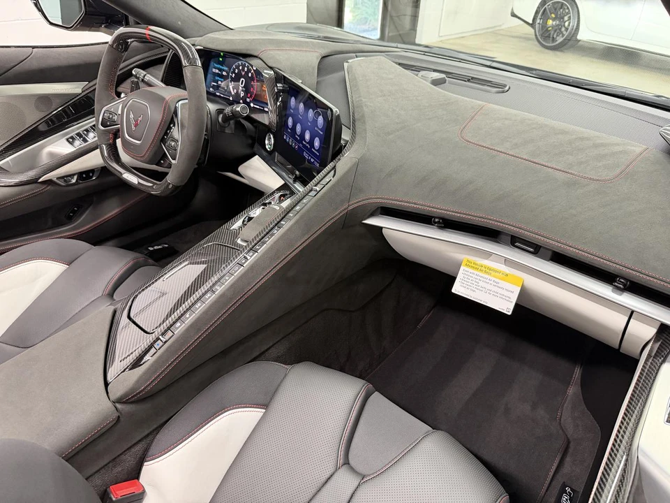 2023 Chevrolet Corvette C8 Z06 - Image 17 of 28