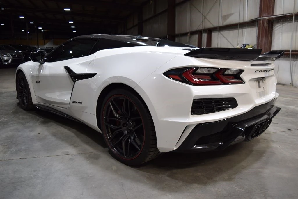 2023 Chevrolet Corvette C8 Z06 - Image 8 of 12