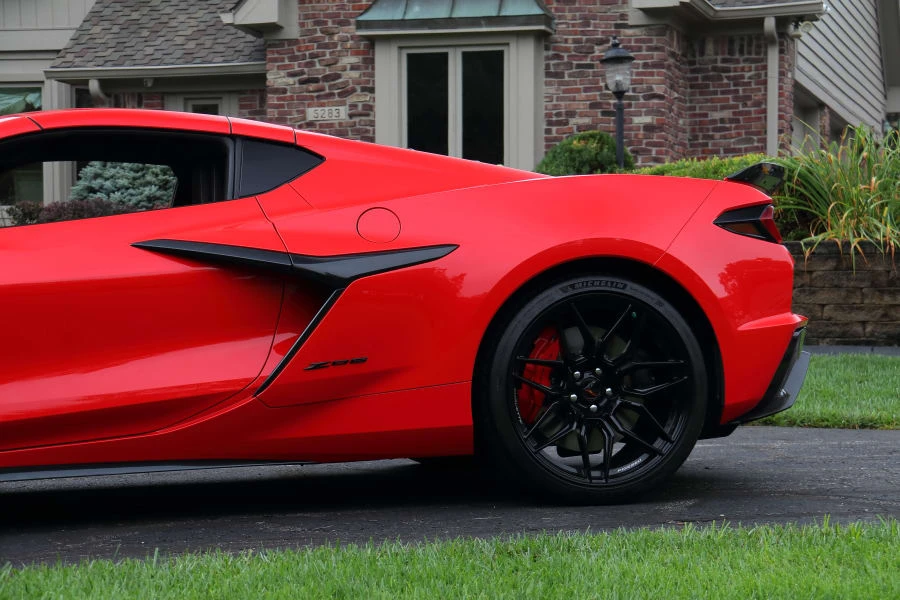 2023 Chevrolet Corvette C8 Z06 - Image 22 of 31