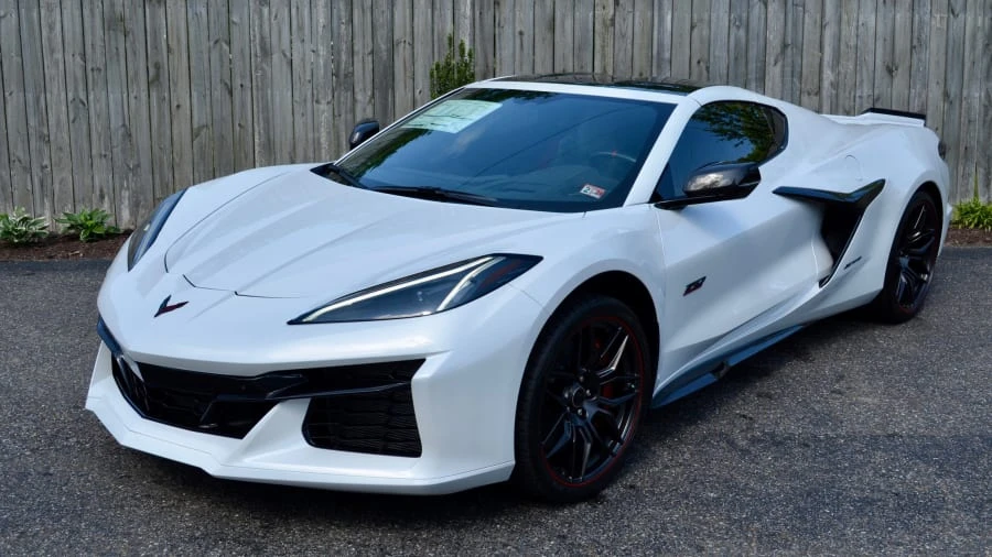 2023 Chevrolet Corvette C8 Z06 - Image 28 of 31