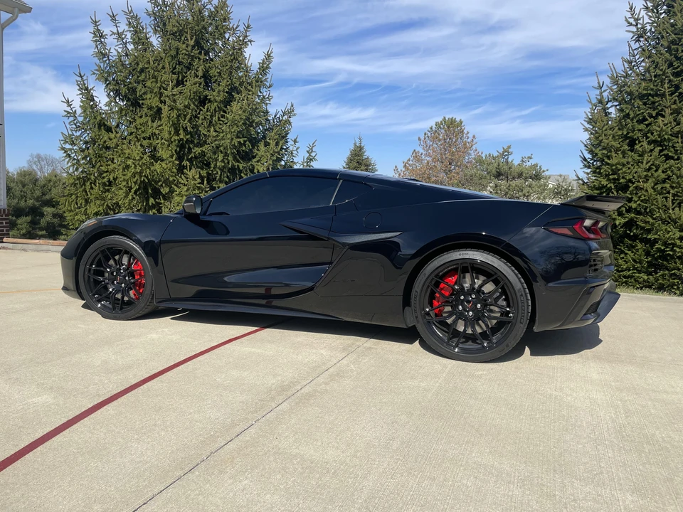 2023 Chevrolet Corvette C8 Z06 - Image 18 of 31