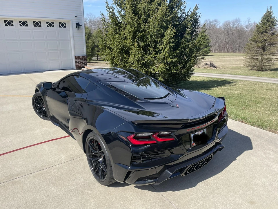 2023 Chevrolet Corvette C8 Z06 - Image 19 of 31