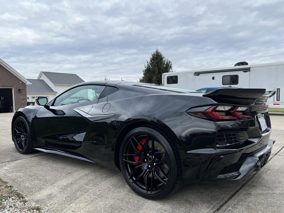 2023 Chevrolet Corvette C8 Z06 - Image 8 of 31