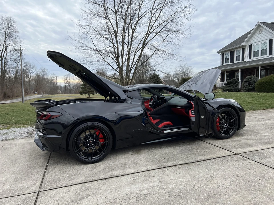 2023 Chevrolet Corvette C8 Z06 - Image 13 of 31