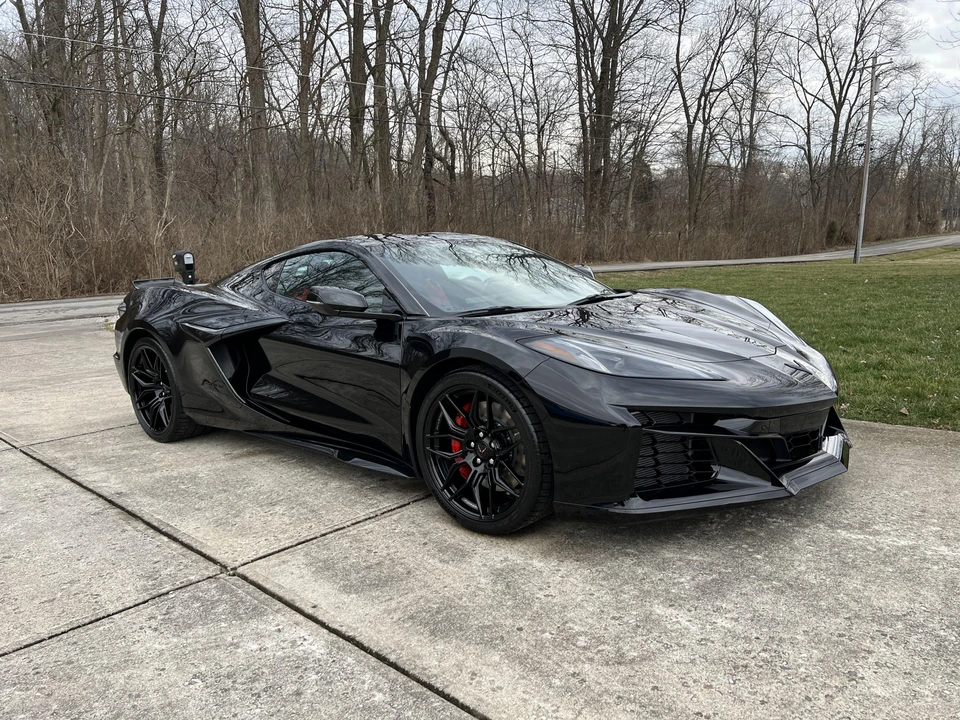 2023 Chevrolet Corvette C8 Z06 - Image 11 of 31