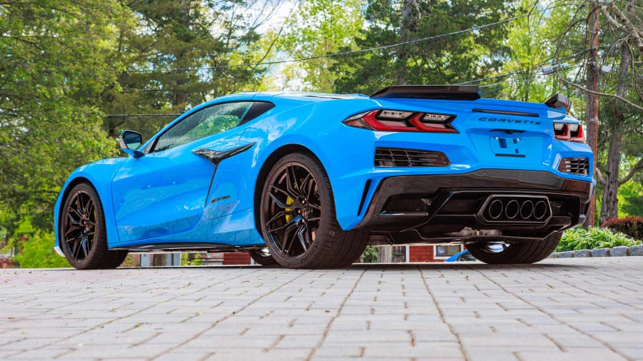 2023 Chevrolet Corvette C8 Z06 - Image 3 of 31