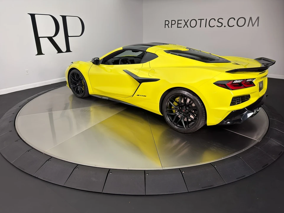 2023 Chevrolet Corvette C8 Z06 - Image 12 of 22