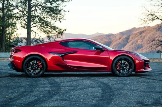2023 Chevrolet Corvette C8 Z06 - Image 3 of 7
